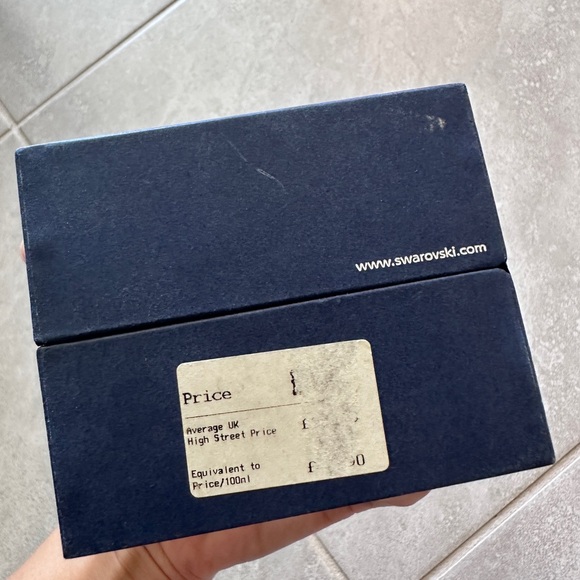 Moving Sale | Swarovski brooch pin transparent grape excellent in original box - Picture 14 of 14